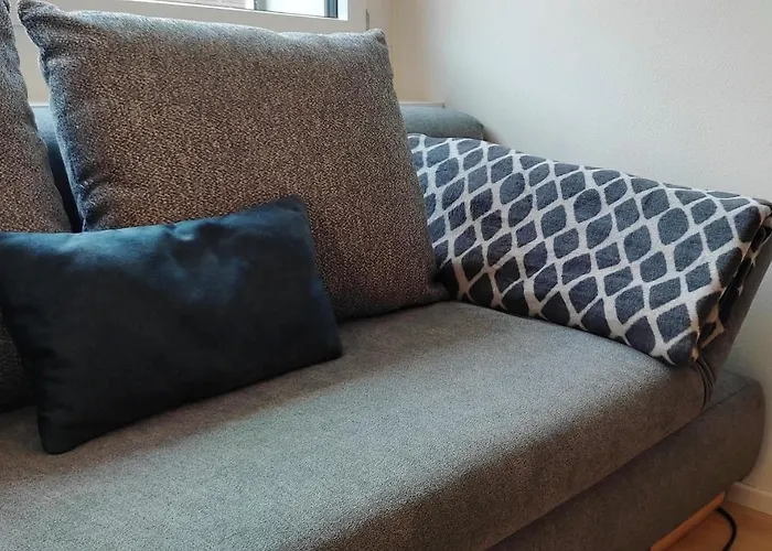 Seven Swiss Wonders, Center شقة *