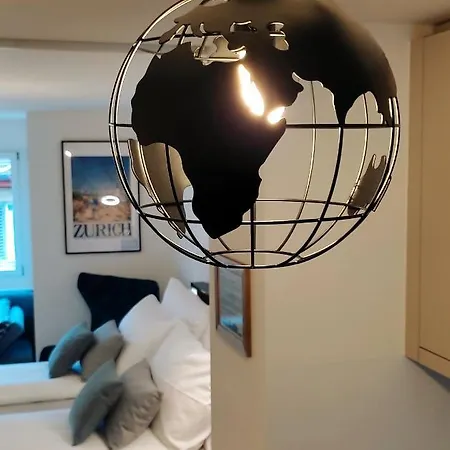 Seven Swiss Wonders, Center * Цюрих